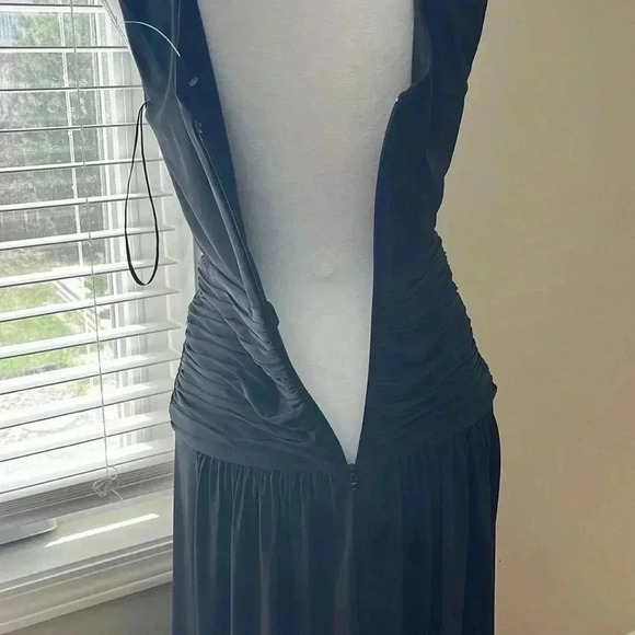 ❤️Host Picks❤️[XS]BCBGMAXAzria Black Moroccan  Draped Jersey V Gown Maxi Dress. - Picture 8 of 14